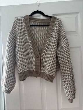 Women’s Taupe & Cream Knit V-Neck Cardigan Sweater